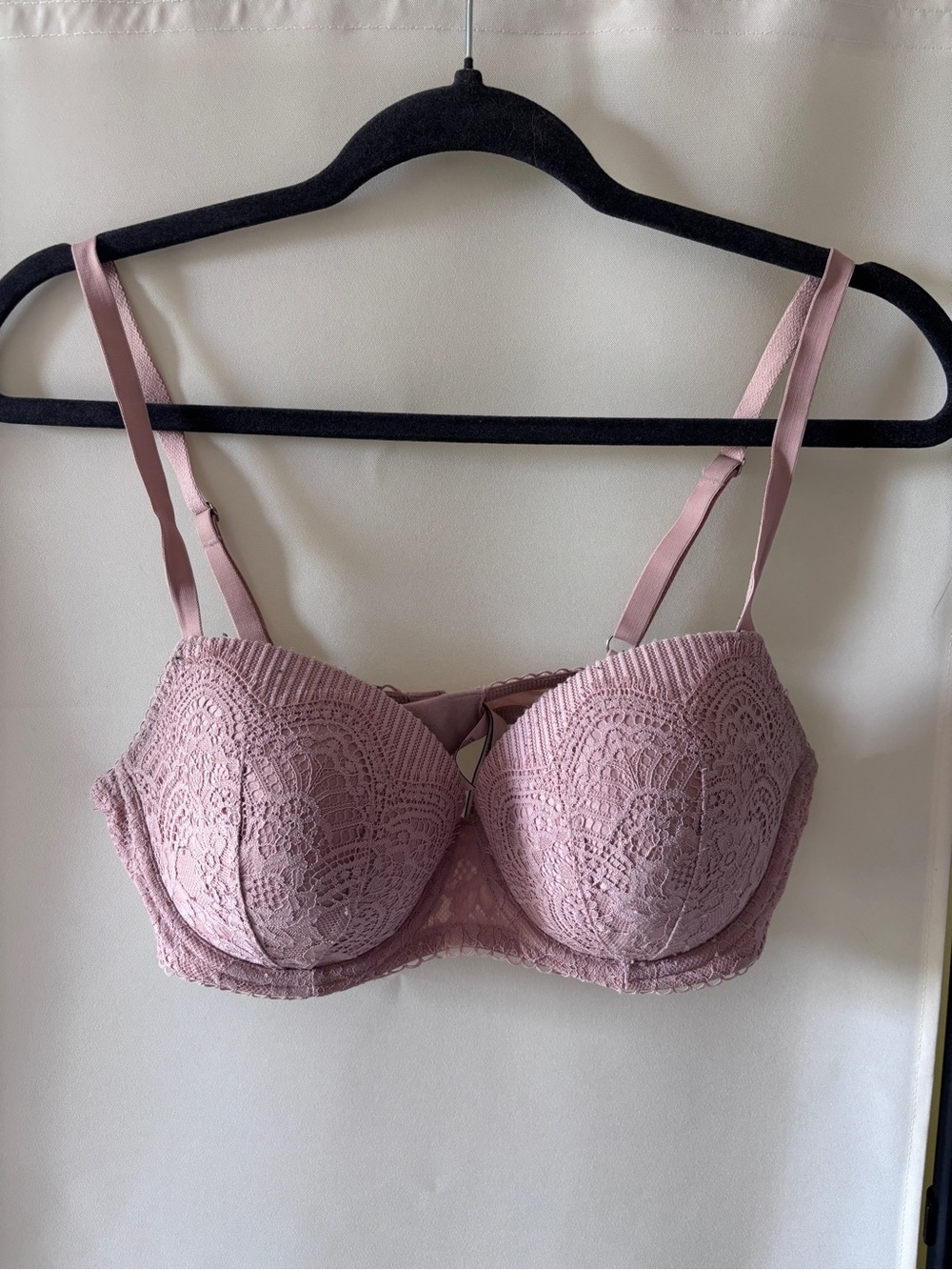 Victoria's Secret Lace Balconette Bra in Mauve Pink